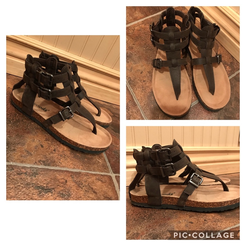 Pierre Dumas sandals!